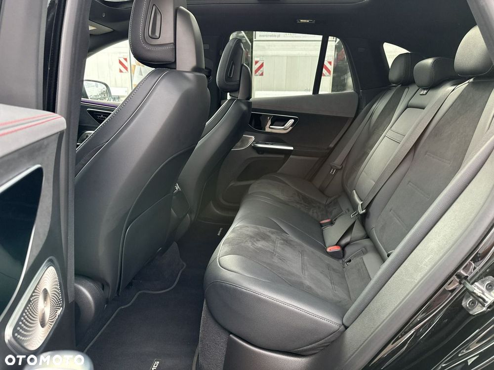 Mercedes-Benz EQE 350 4MATIC - 16