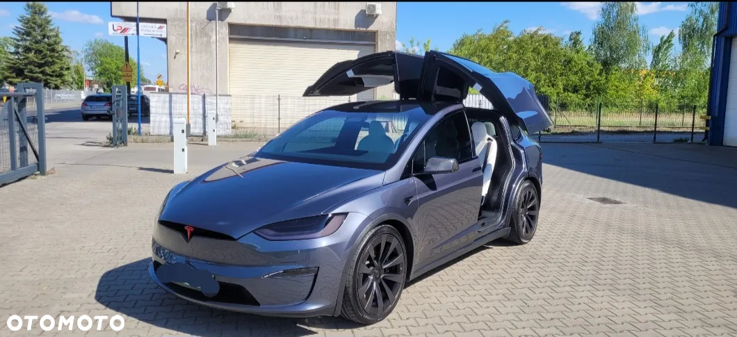 Tesla Model X Plaid - 3