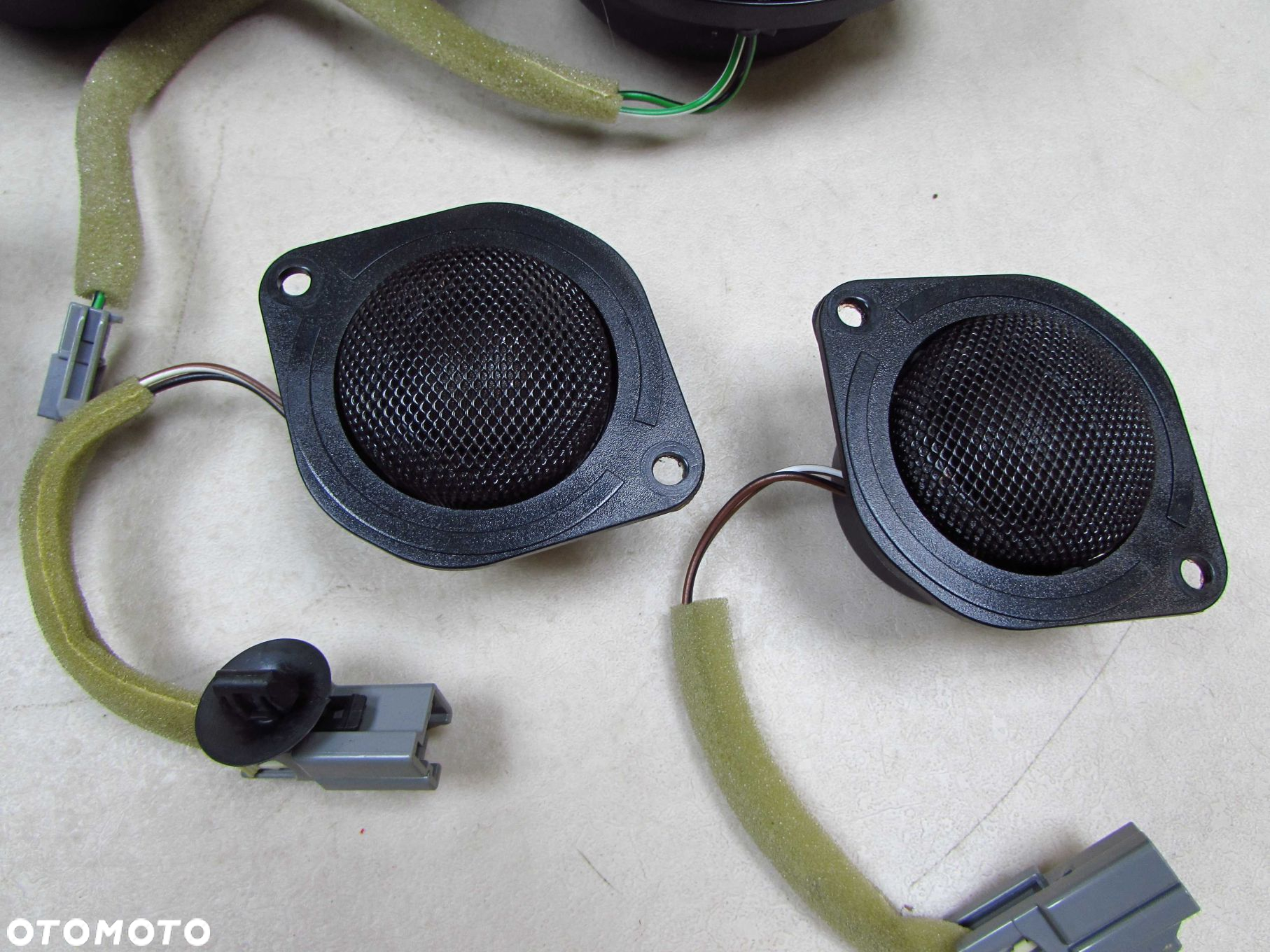 VOLVO C70 06-13 ZESTAW GLOSNIKOW DYNAUDIO 31252276 30773426 30797741 30679365 30679339 31252958 - 4
