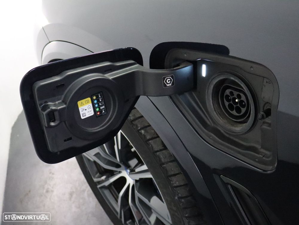 BMW X5 45 e xDrive Pack M - 28