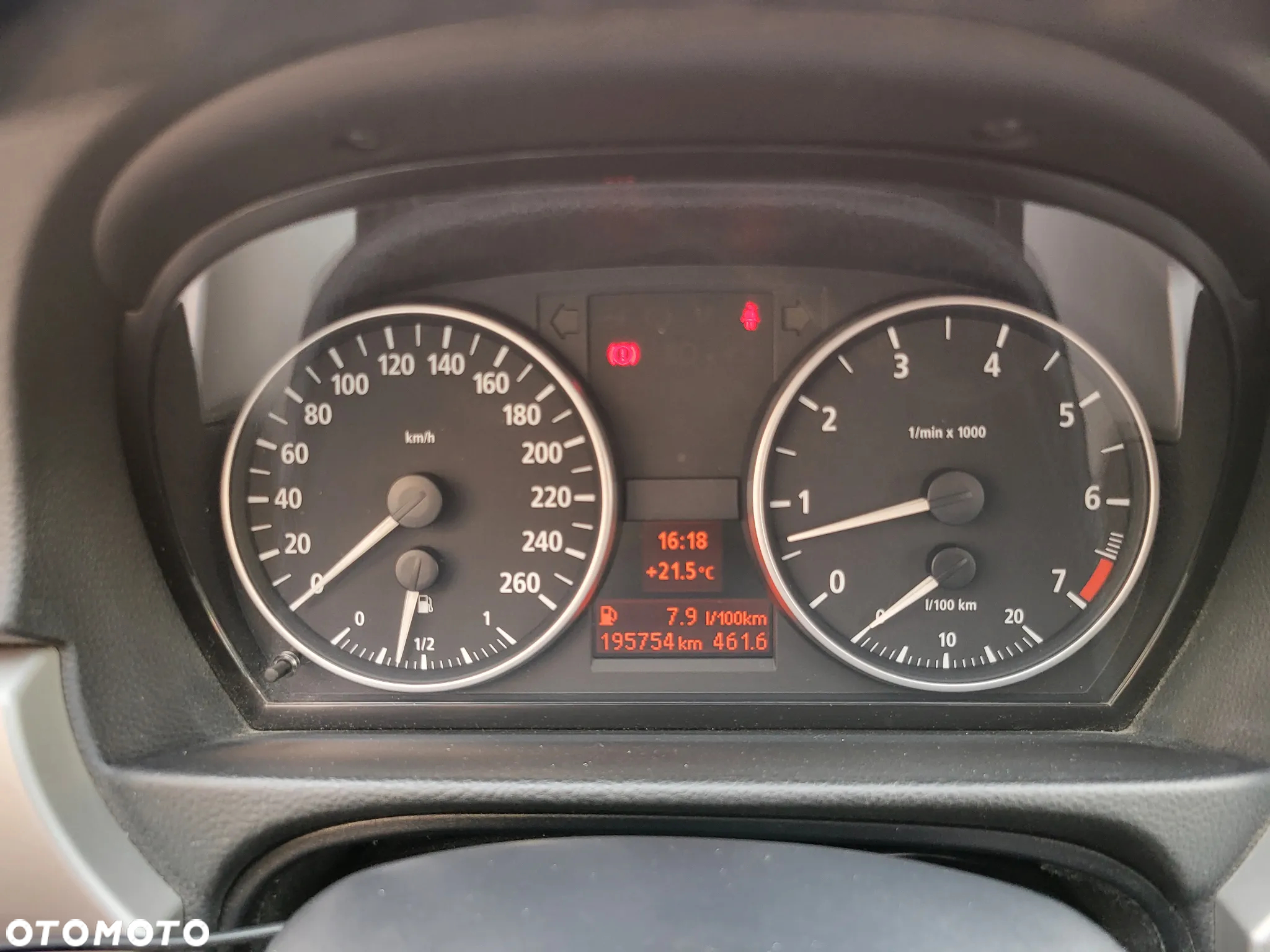 BMW Seria 3 318i - 13