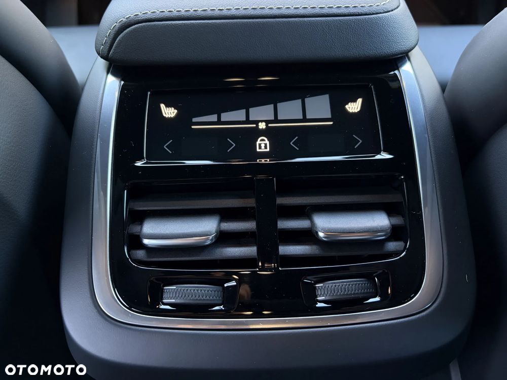 Volvo XC 60 B4 D Essential - 36