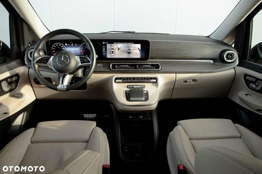 Mercedes-Benz Klasa V - 24