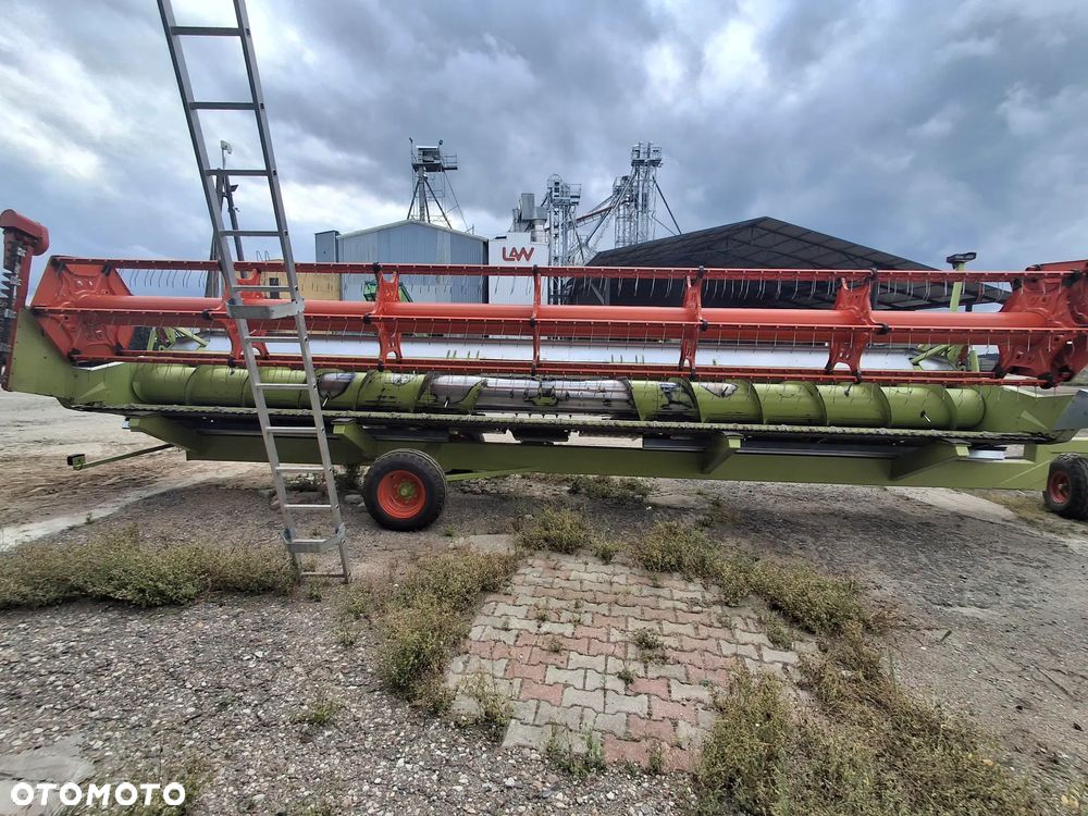 Claas Lexion 670 TT - 13