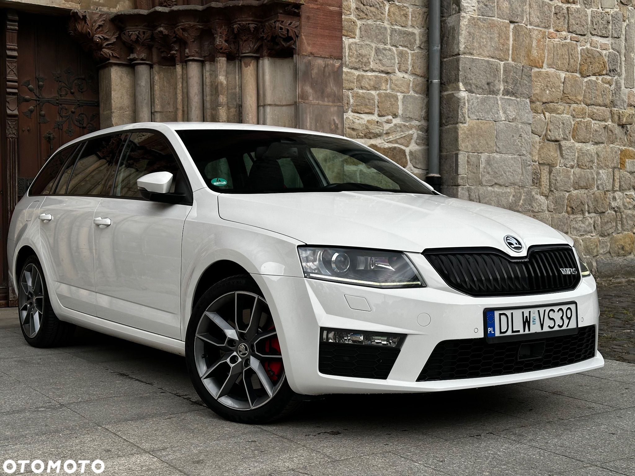 Skoda Octavia 2.0 TDI RS DSG - 1