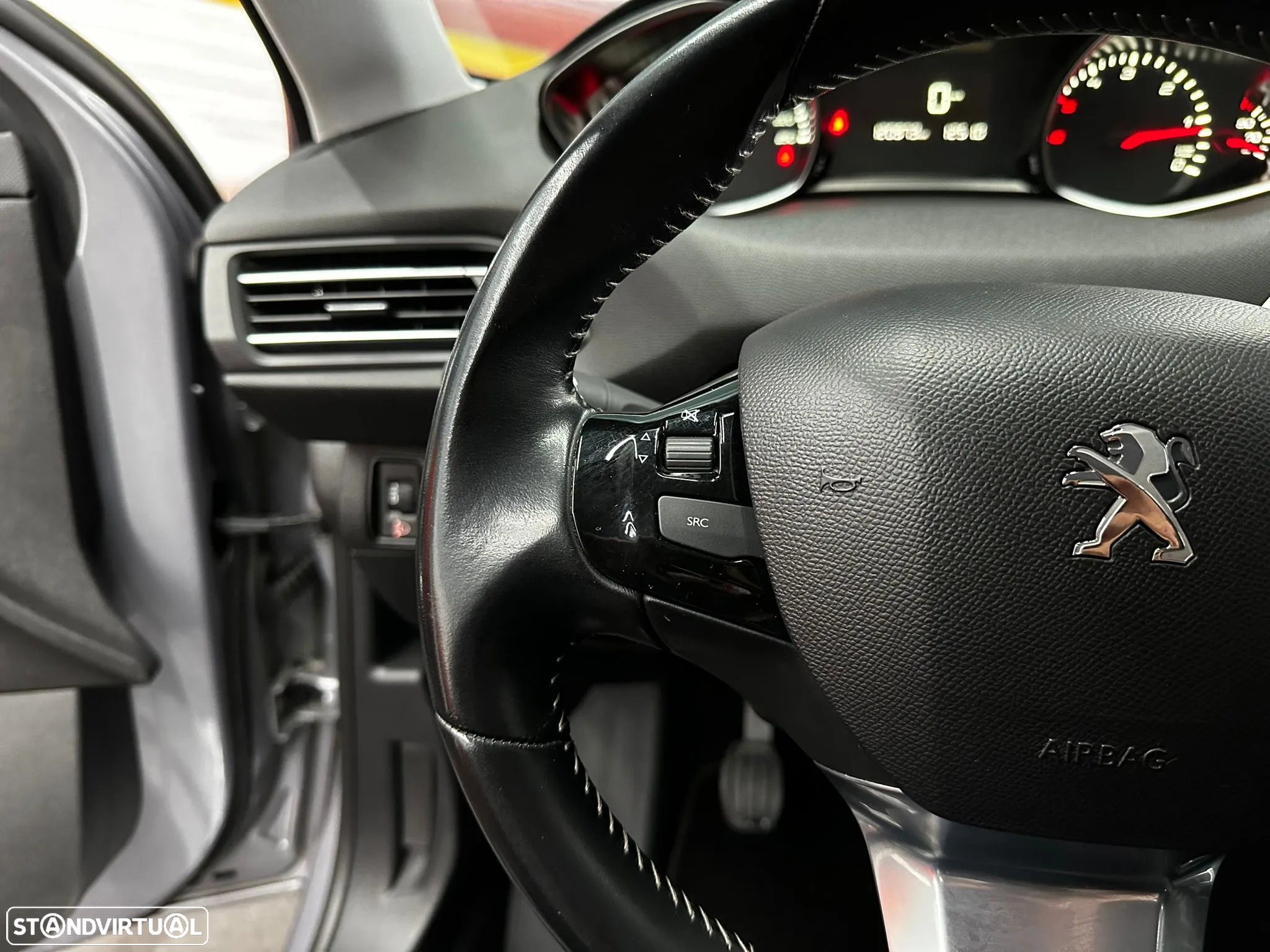 Peugeot 308 SW 1.5 BlueHDi Style - 22
