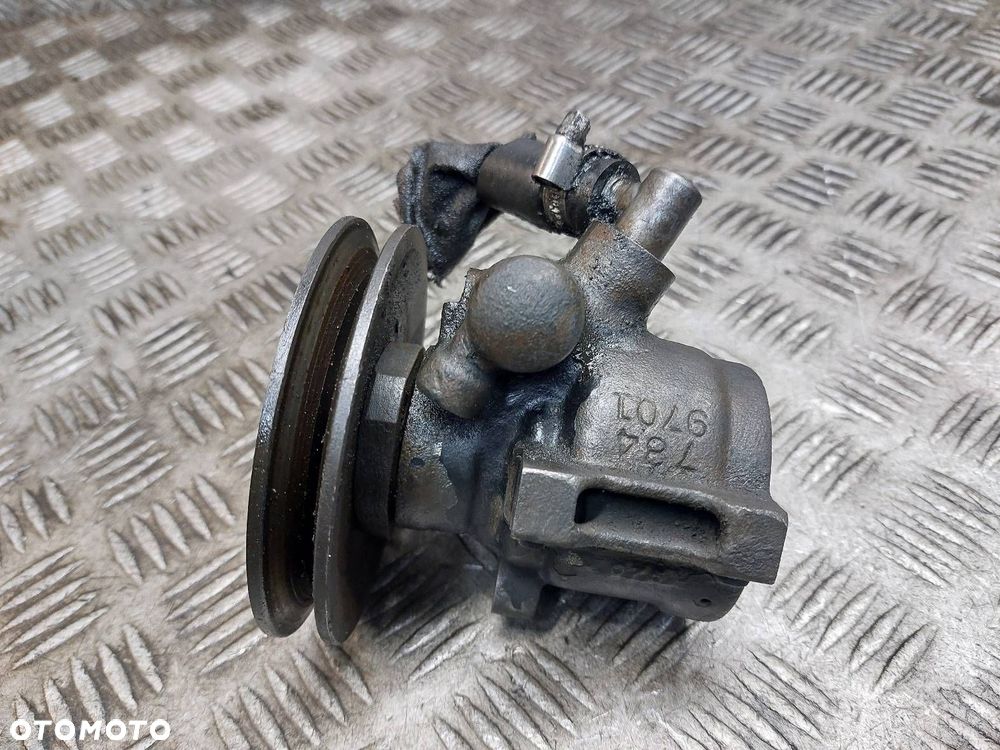 POMPA WSPOMAGANIA VOLKSWAGEN TRANSPORTER T4 1.9 D - 3