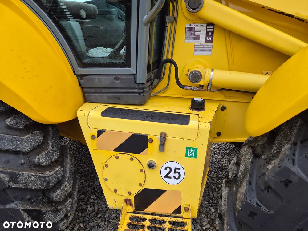 New Holland LB 115 - 19