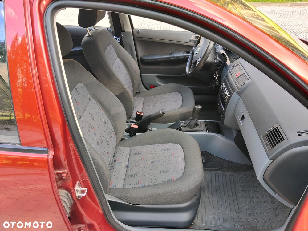 Skoda Fabia 1.2 HTP Classic - 8