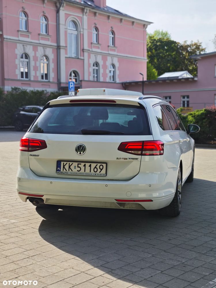 Volkswagen Passat 2.0 TDI SCR DSG Comfortline - 8