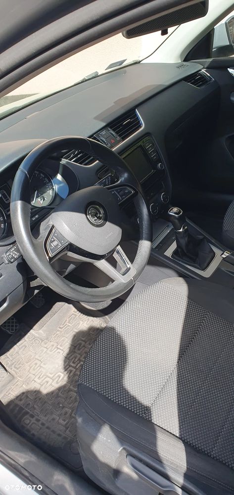 Skoda Octavia 1.6 TDI Ambition - 12