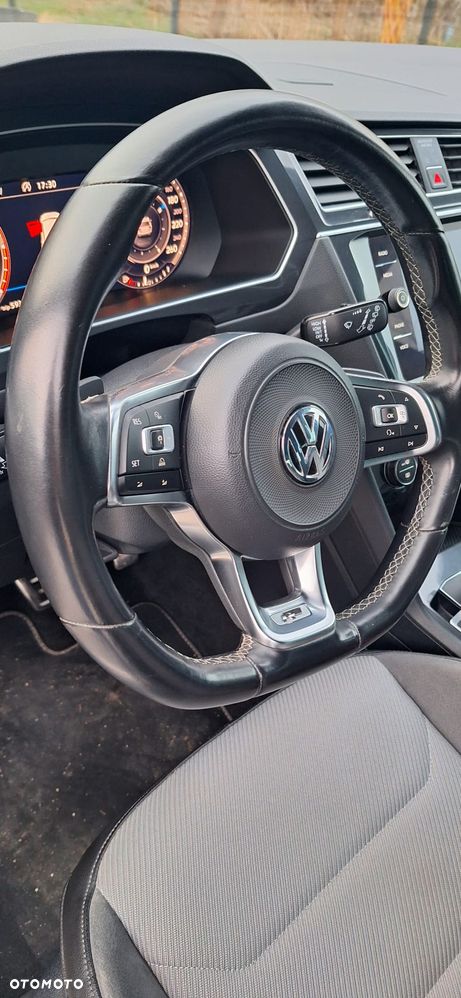 Volkswagen Tiguan 2.0 TDI SCR DSG R-Line - 16