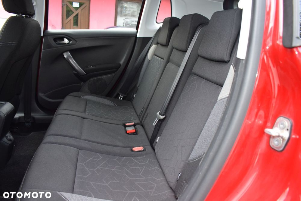 Peugeot 2008 1.2 Pure Tech Style S&S - 8