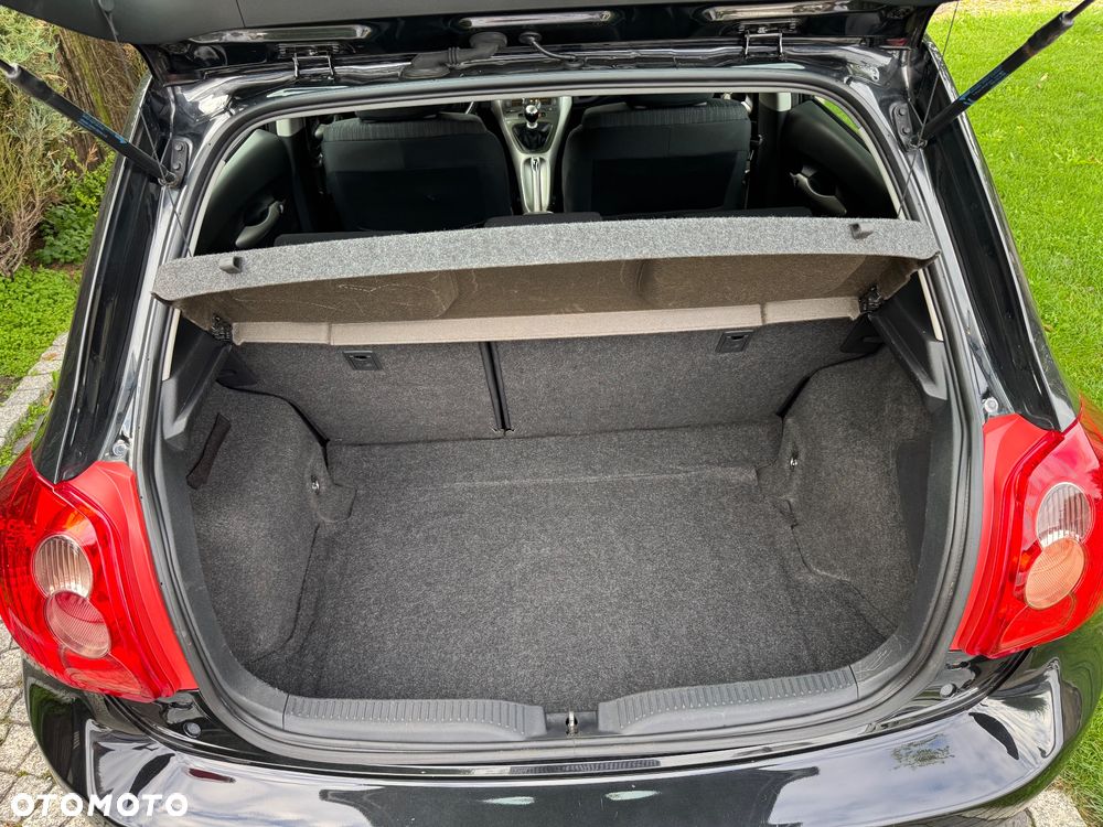 Toyota Auris 1.6 Executive - 33
