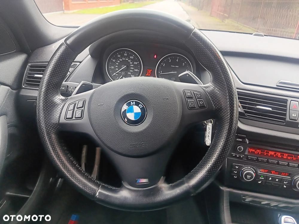 BMW X1 xDrive28i Sport Line - 17