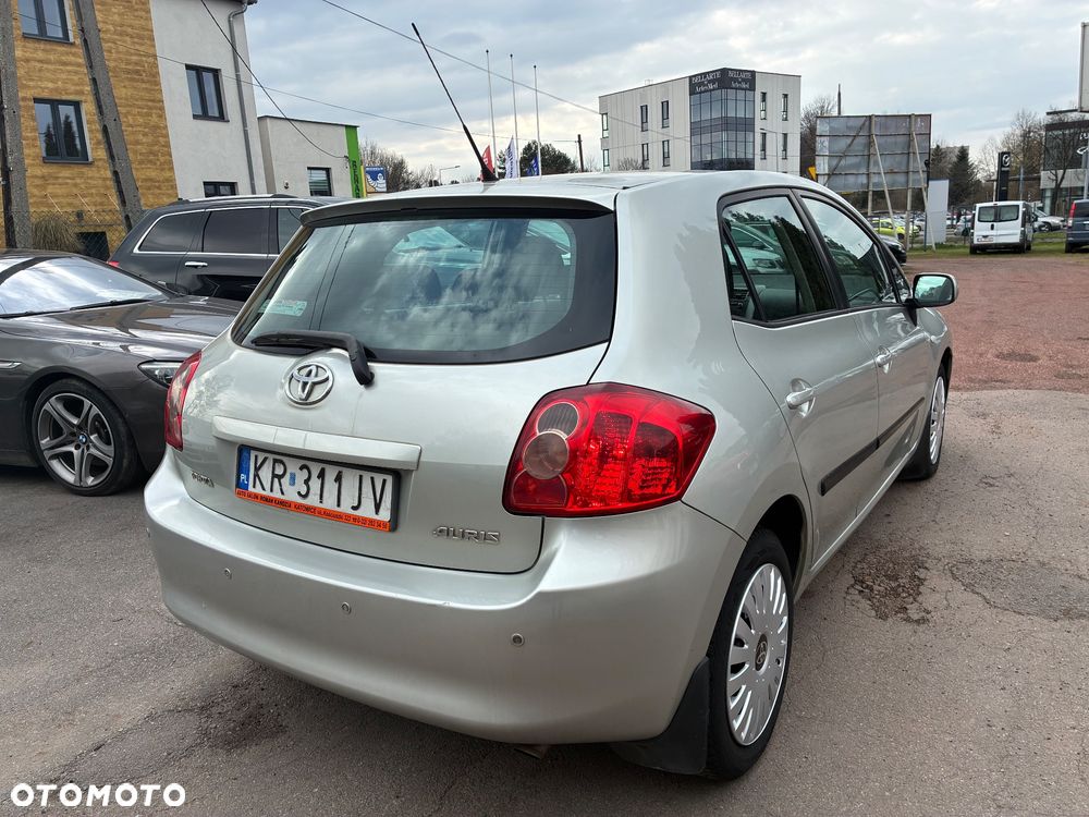 Toyota Auris - 5