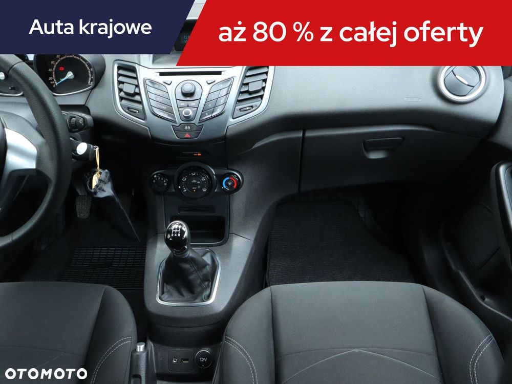 Ford Fiesta - 10