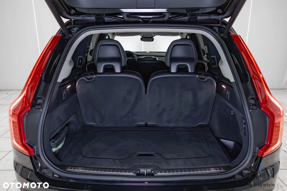 Volvo XC 90 T8 AWD Plug-In Hybrid Ultimate Bright 7os - 37