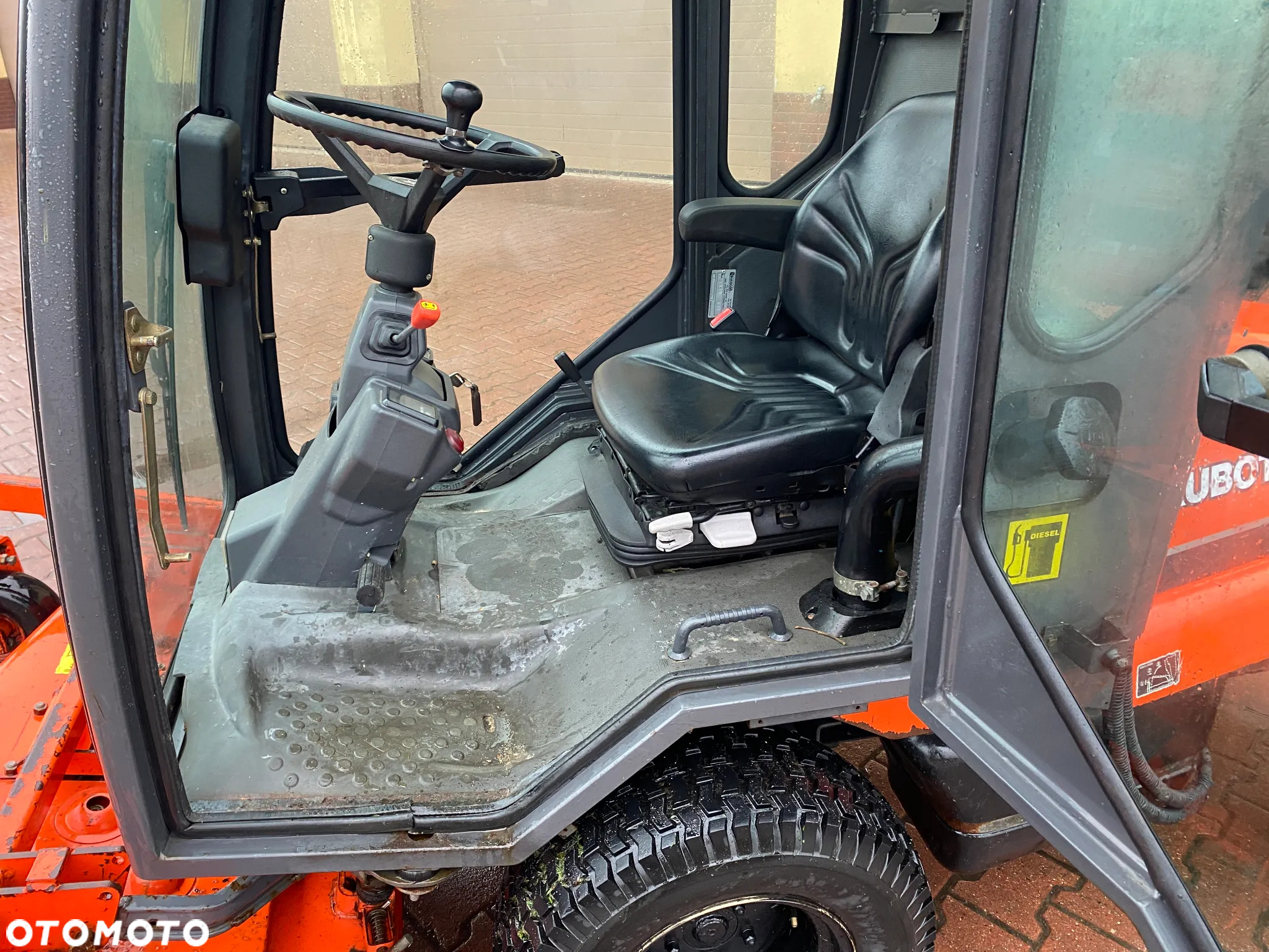 Kubota F2560 - 9