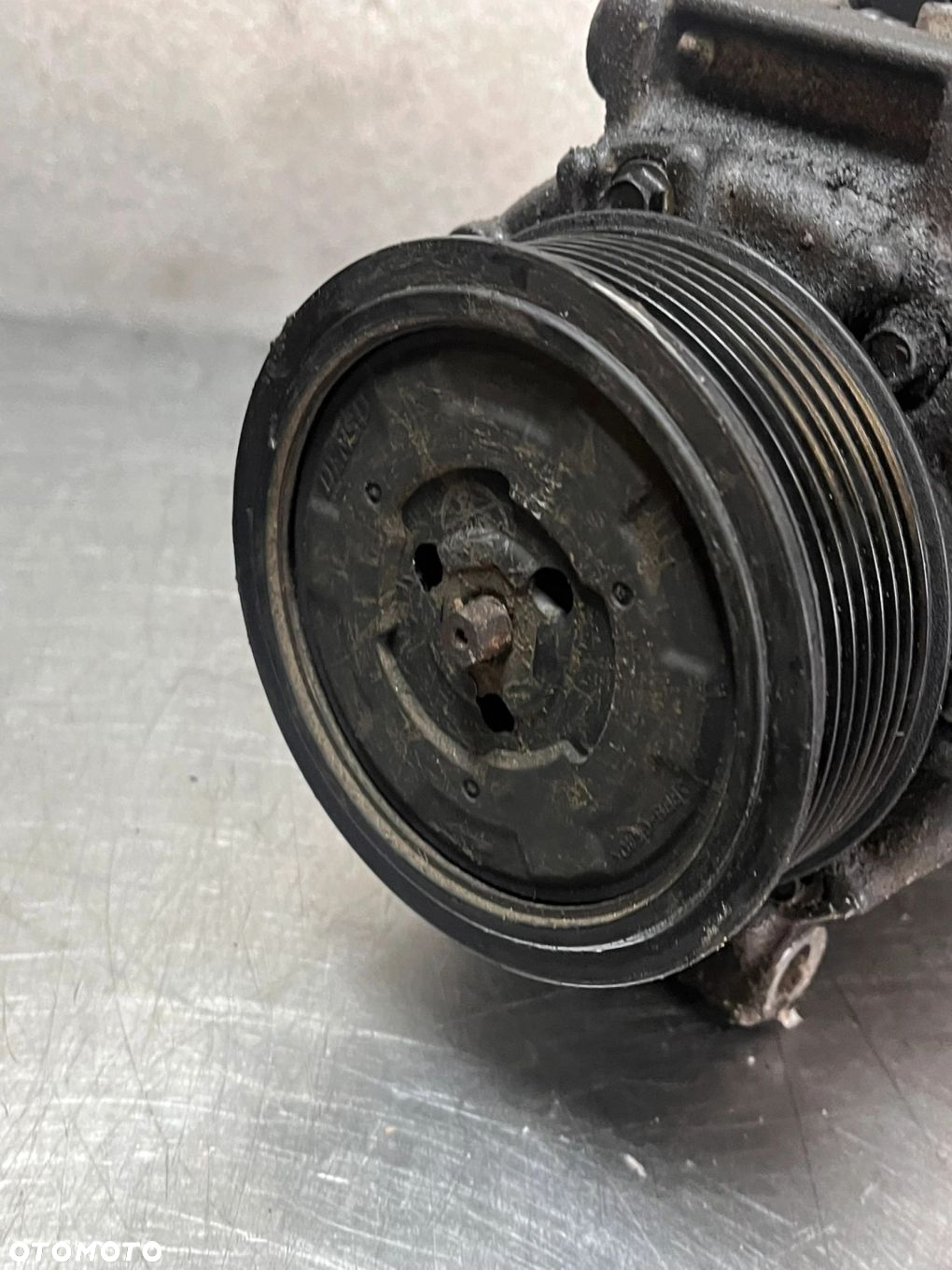KOMPRESOR KLIMATYZACJI MERCEDES W164 A0012308311 - 2