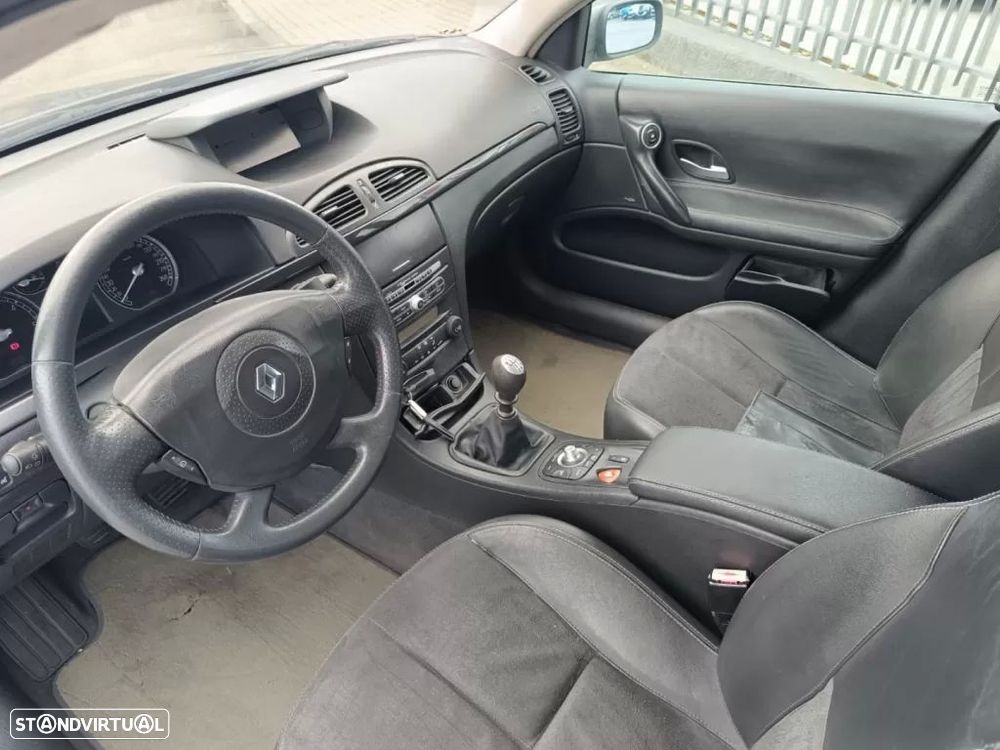 Renault Laguna 1.9 dCi Confort - 22