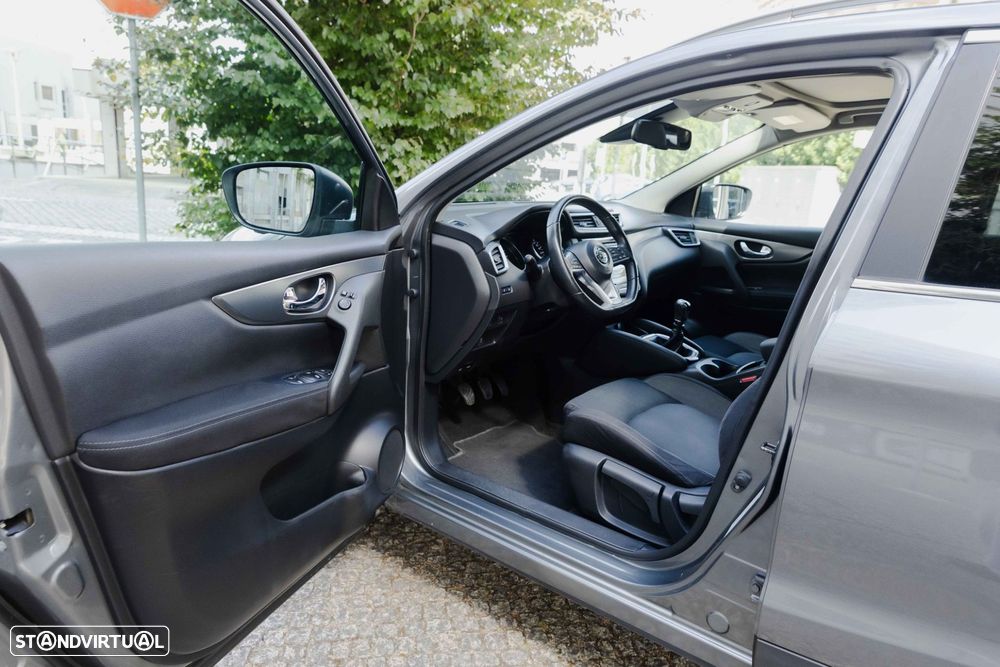 Nissan Qashqai 1.5 dCi N-Connecta - 13