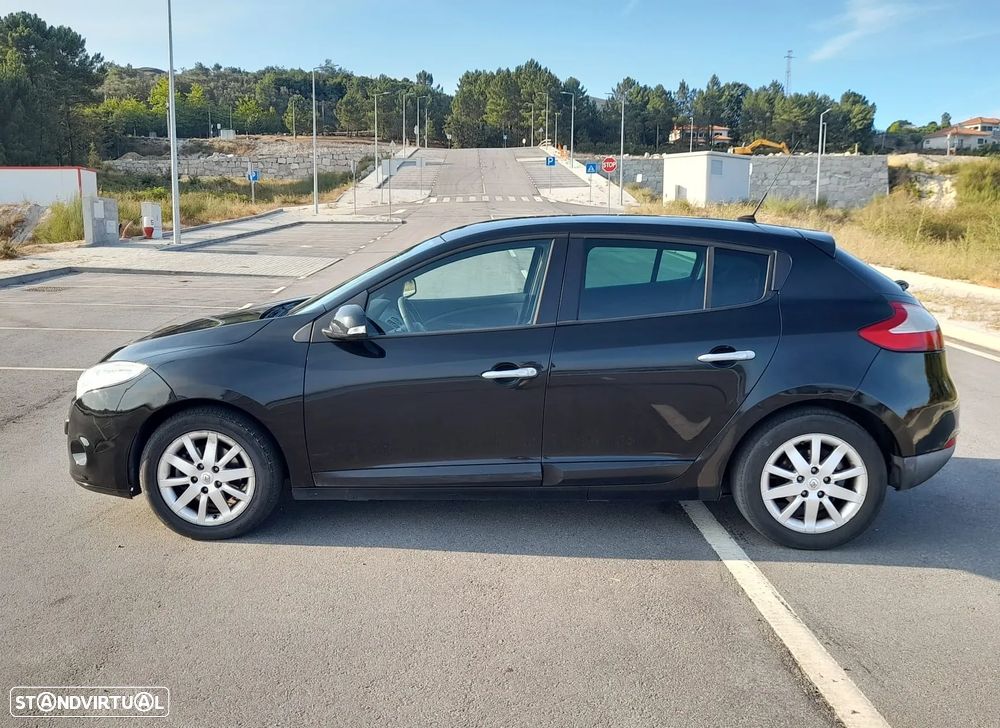 Renault Mégane 1.5 dCi Dynamique S - 3