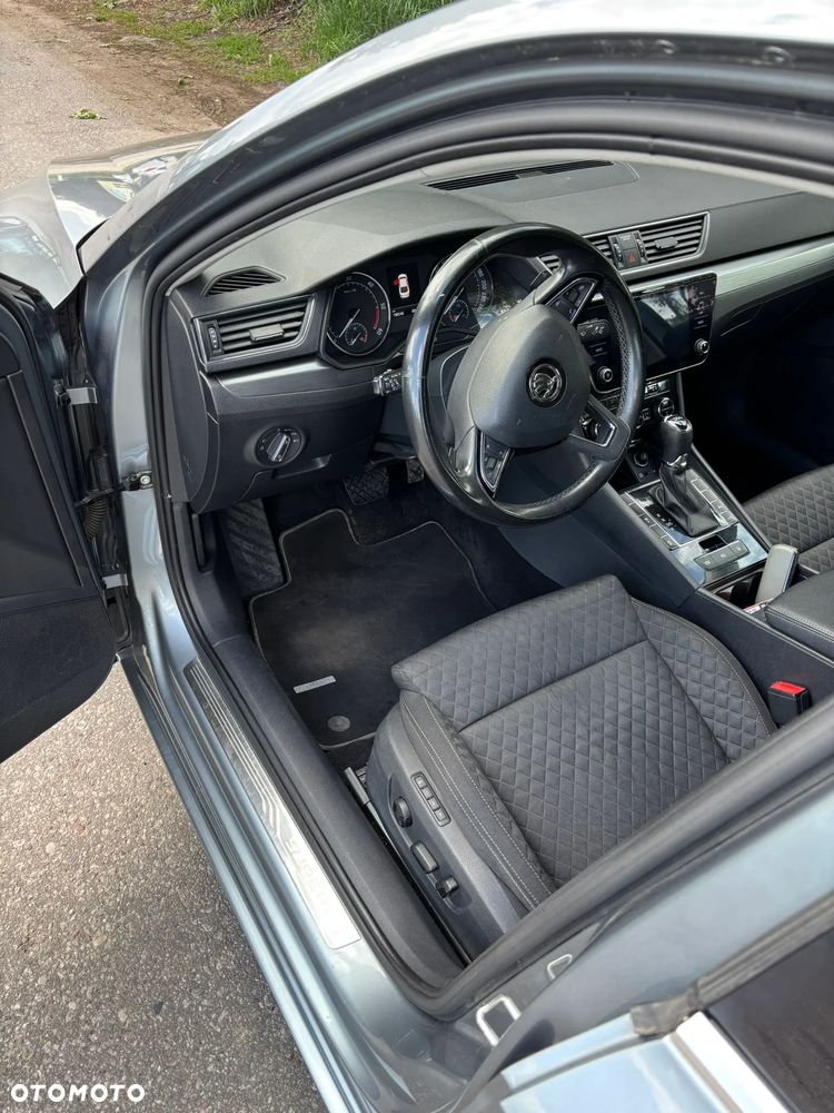 Skoda Superb 2.0 TDI Style DSG - 26