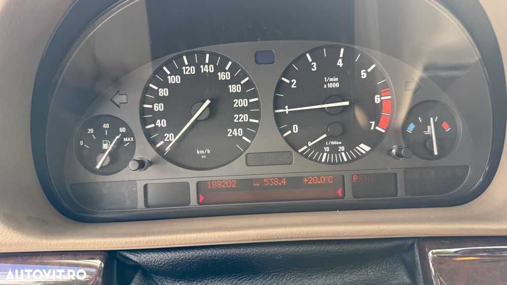 BMW Seria 7 - 12