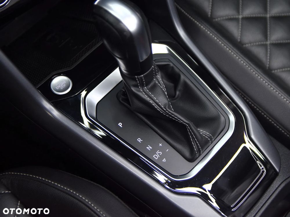 Volkswagen T-Roc 1.5 TSI R-Line DSG - 24