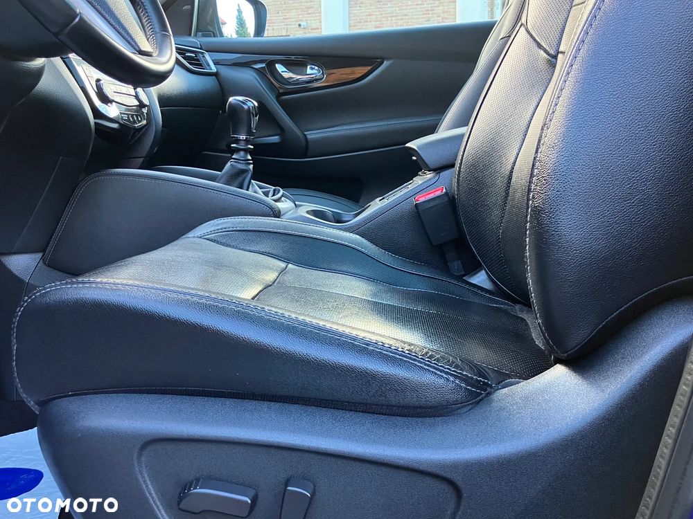 Nissan Qashqai 1.2 DIG-T N-Connecta EU6 - 19