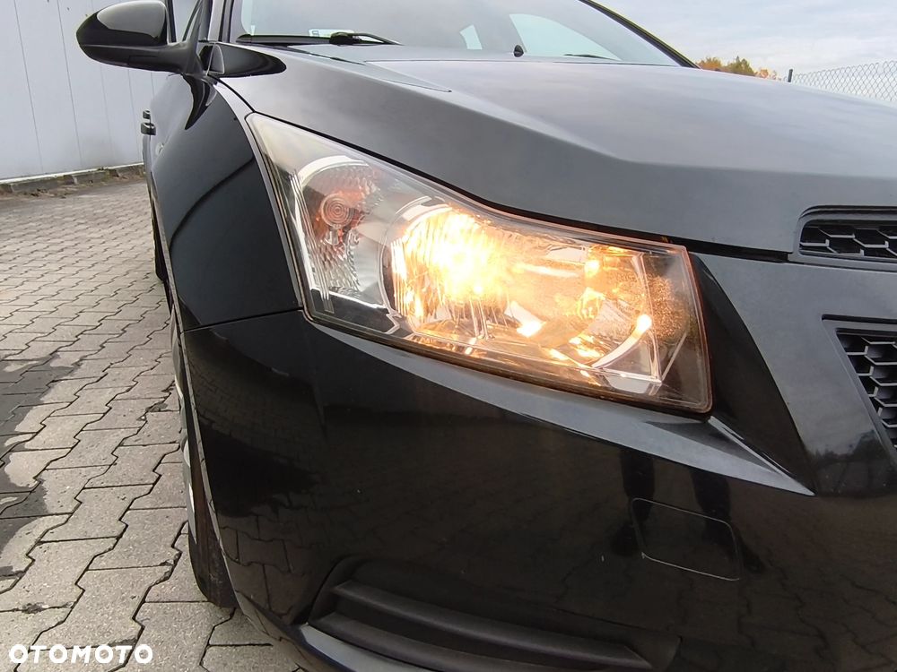 Chevrolet Cruze - 19