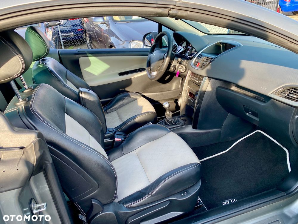 Peugeot 207 CC 1.6 Intense - 1