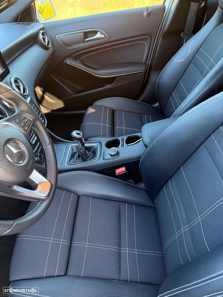 Mercedes-Benz A 180 d Urban - 23