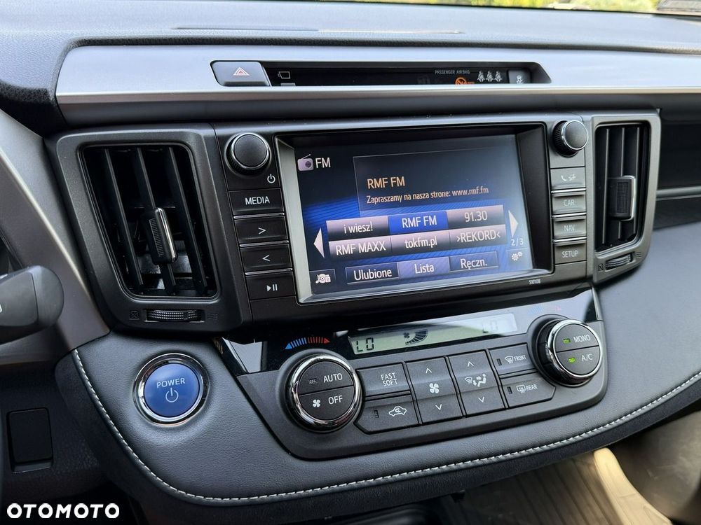 Toyota RAV4 - 24