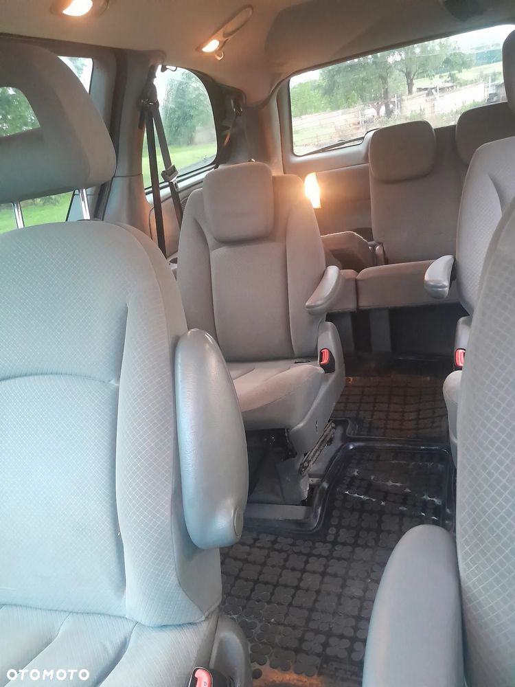 Chrysler Grand Voyager - 9