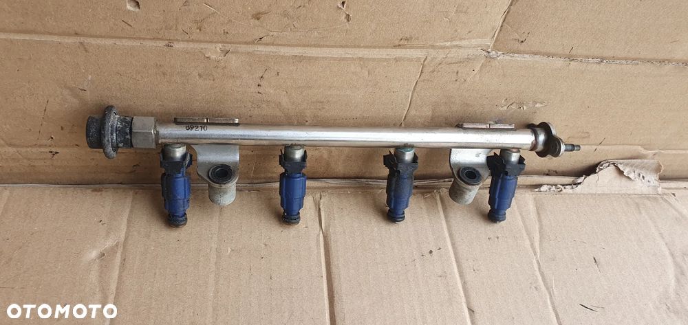 Listwa wtryskowa wtryski Hyundai i30 1.4 35310-2B000 - 5