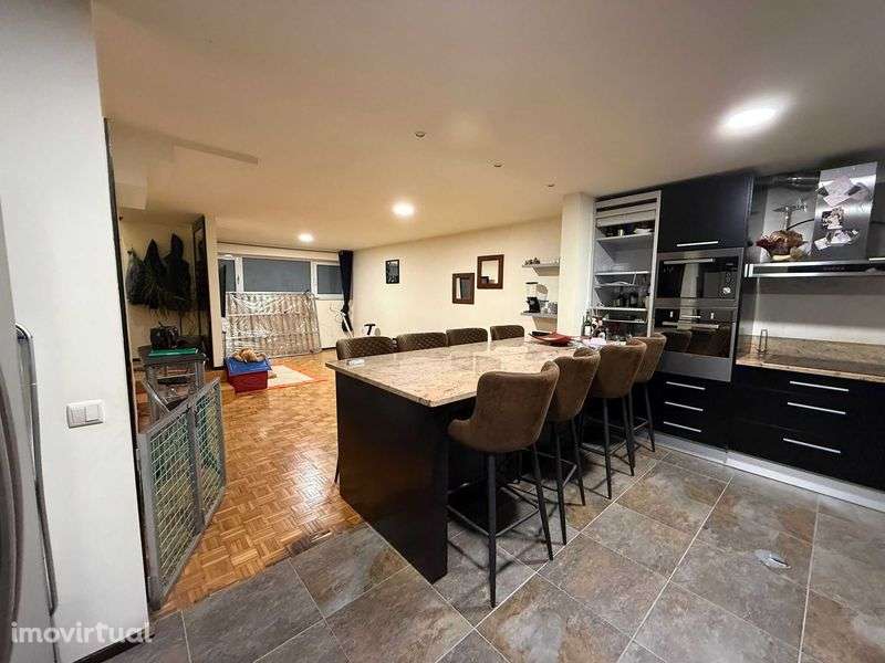 Apartamento T2 Remodelado em Creixomil-Guimarães - Grande imagem: 5/12