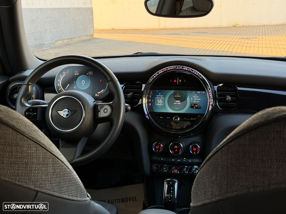 MINI 3 Portas Cooper Classic Auto - 7
