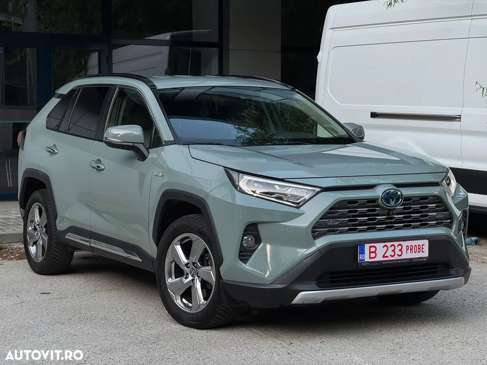 TOYOTA RAV4 2020 — imagine 3