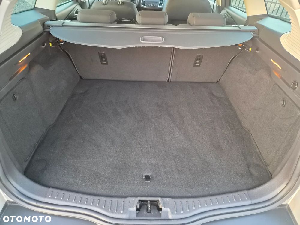 Ford Focus 1.5 TDCi DPF Start-Stopp-System Business - 13