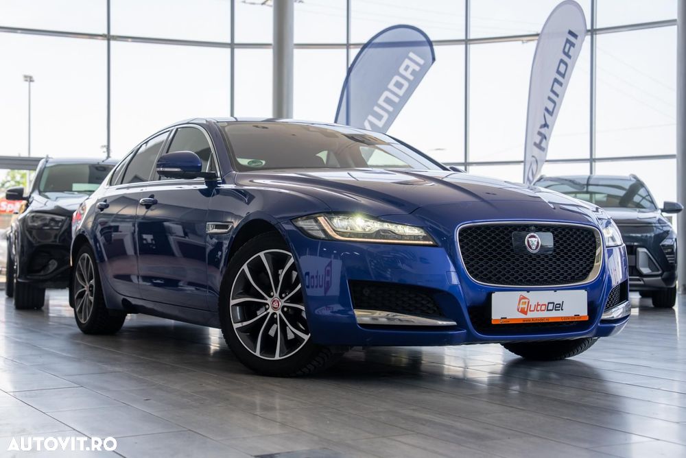 Jaguar XF 20d AWD Prestige - 11