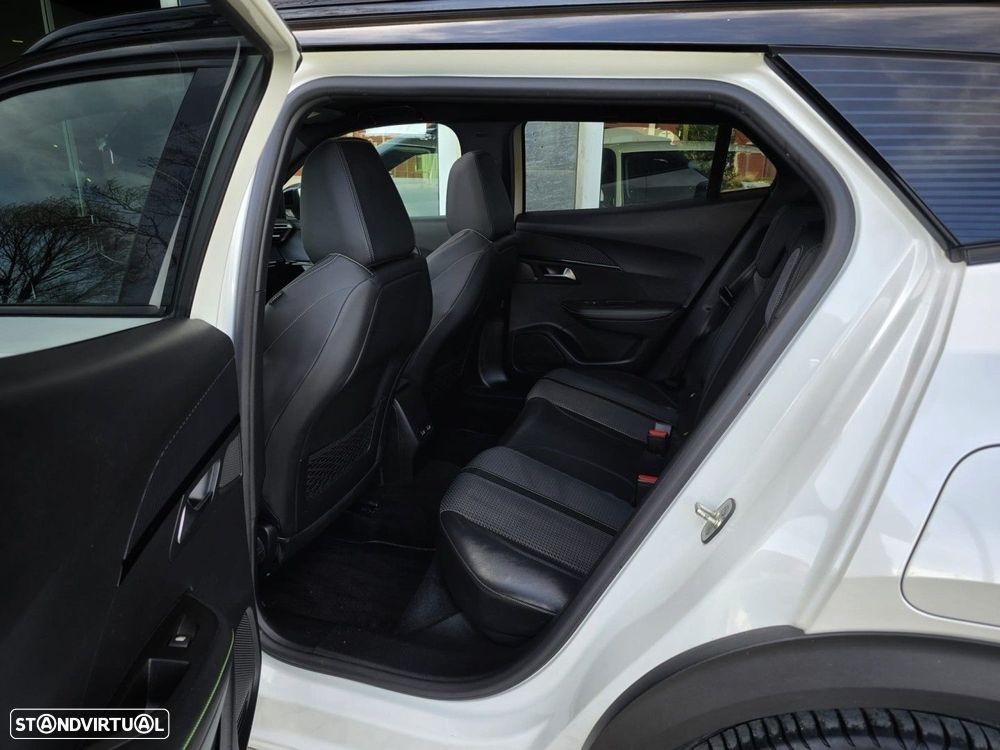 Peugeot 2008 1.2 PureTech GT Line EAT8 - 25