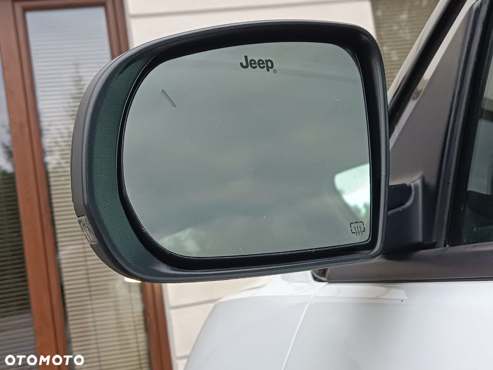 Jeep Compass - 29