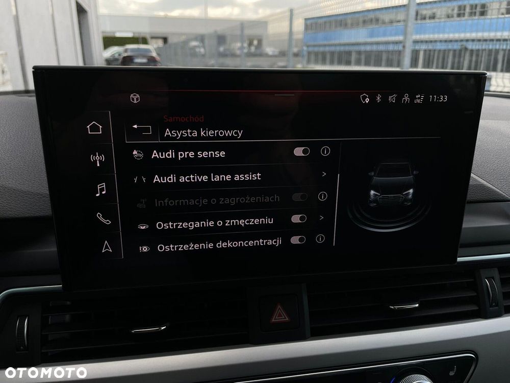 Audi A4 Limousine - 31