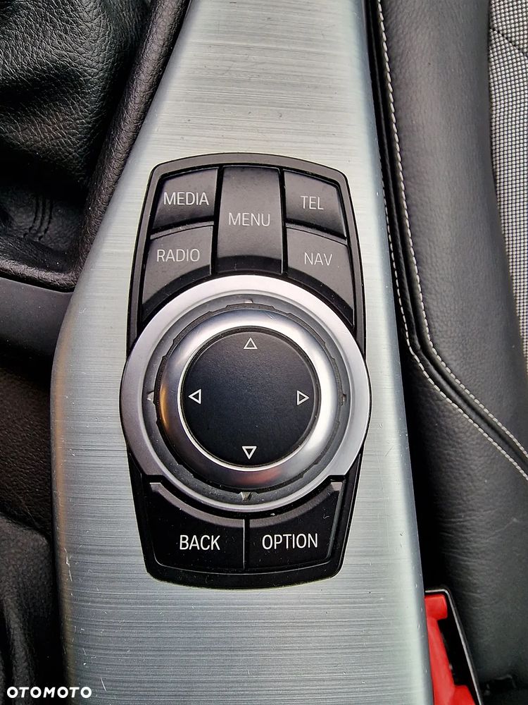 BMW Seria 1 116d DPF - 16