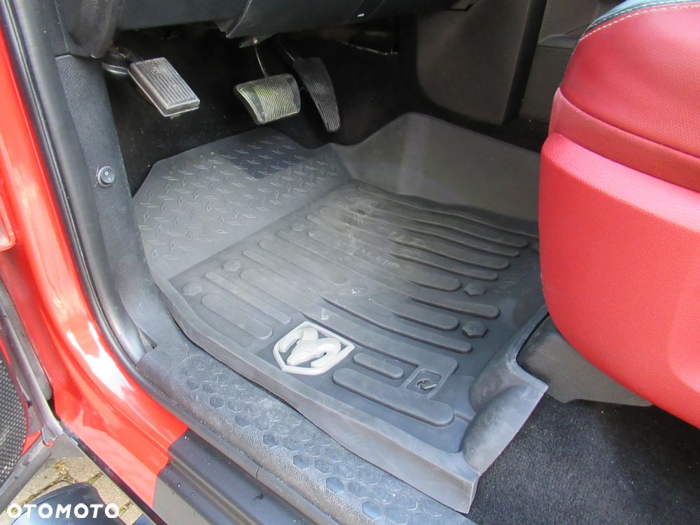 Dodge RAM 1500 5.7 4x4 - 22