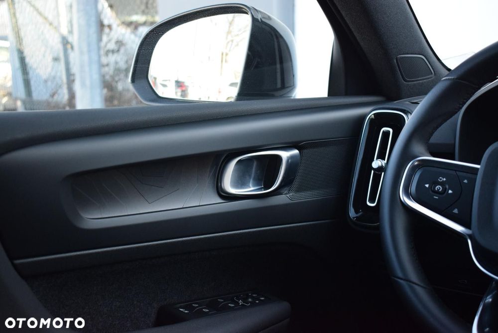 Volvo XC 40 - 15