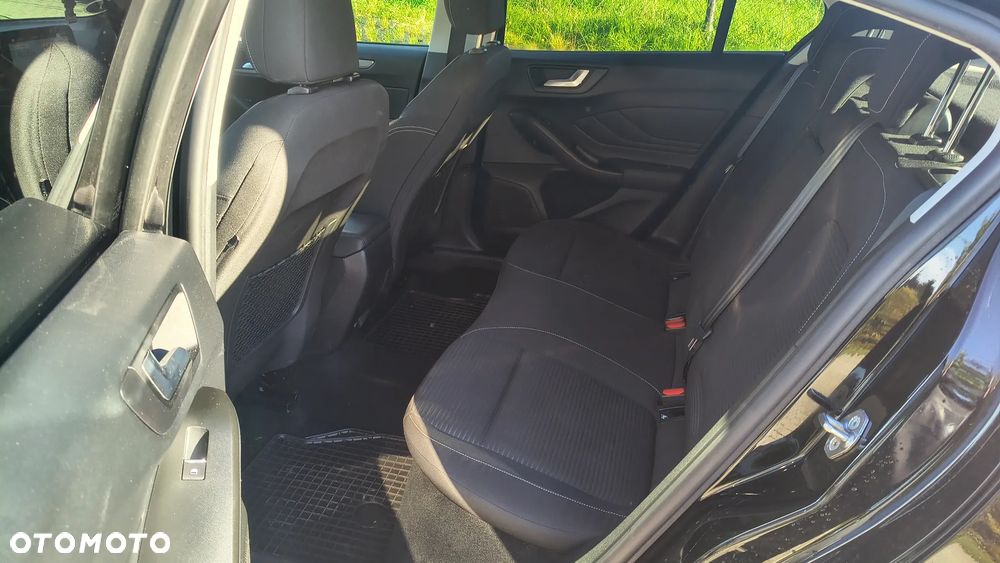 Ford Focus - 16