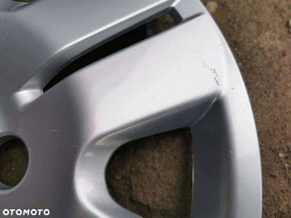 Toyota Avensis T25 Kołpak 15" 1 szt - 2